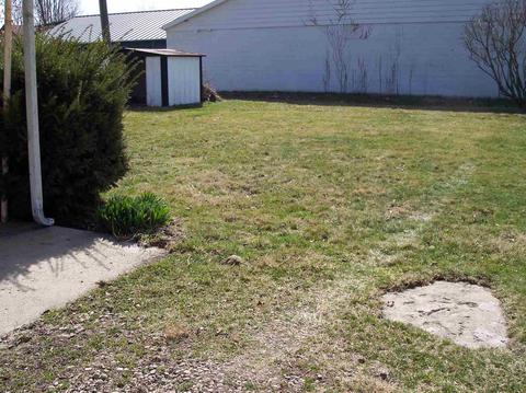 201 E Maple Grove St, Syracuse, IN 46567 photo 8