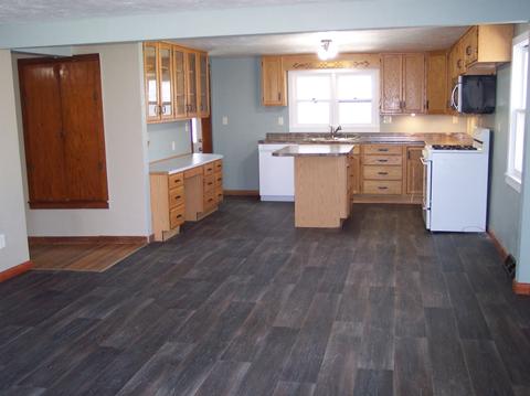 201 E Maple Grove St, Syracuse, IN 46567 photo 13