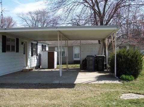201 E Maple Grove St, Syracuse, IN 46567 photo 5