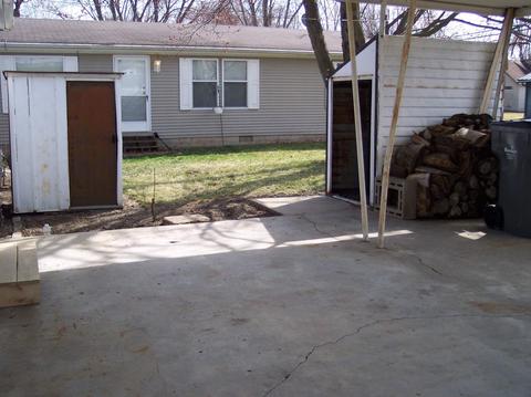 201 E Maple Grove St, Syracuse, IN 46567 photo 9