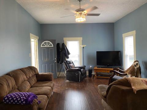 672 S Meridian Rd, Mitchell, IN 47446 photo 5