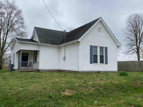 672 S Meridian Rd, Mitchell, IN 47446 photo 2