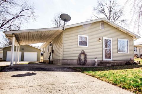 1114 Tulip St, Mitchell, IN 47446 photo 3