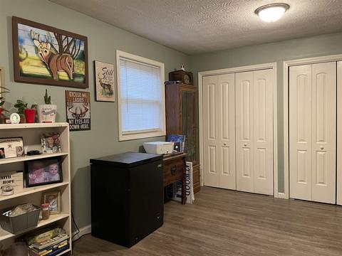 107 Pleasant View Dr, Mitchell, IN 47446 photo 5