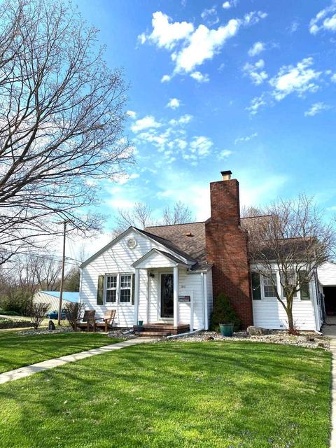 300 Race St, Odon, IN 47562 photo 3
