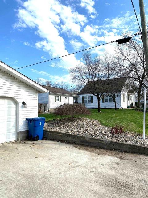 300 Race St, Odon, IN 47562 photo 32