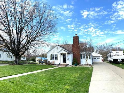 300 Race St, Odon, IN 47562 photo 1
