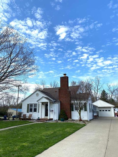 300 Race St, Odon, IN 47562 photo 2