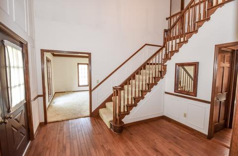 2206 E Maxwell Ln, Bloomington, IN 47401 photo 4