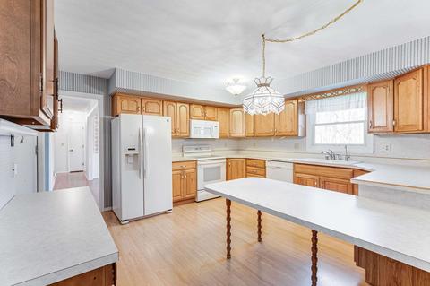 4216 Brookside Dr, Kokomo, IN 46902 photo 11