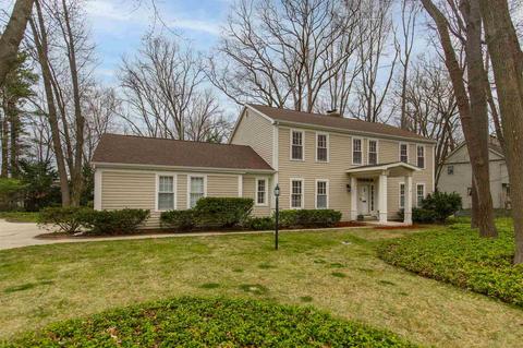 16998 Hampton Dr, Granger, IN 46530 photo 1