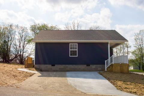 702 Crawford St, Mitchell, IN 47446 photo 4