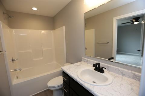 2143 Freestone Pl, Huntertown, IN 46748 photo 10