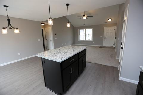 2143 Freestone Pl, Huntertown, IN 46748 photo 6