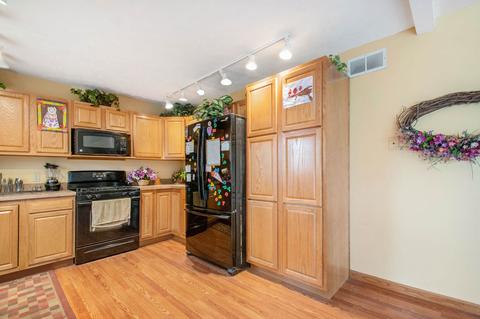 16021 Brick Rd, Granger, IN 46530 photo 5