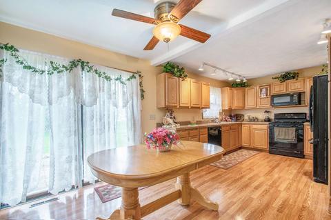 16021 Brick Rd, Granger, IN 46530 photo 4