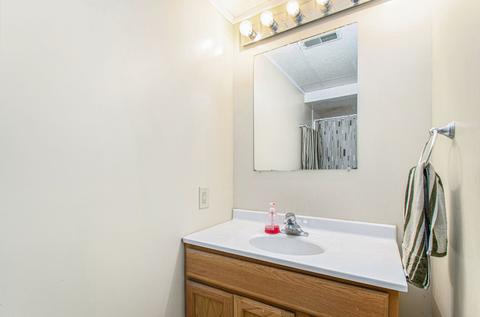 16021 Brick Rd, Granger, IN 46530 photo 17
