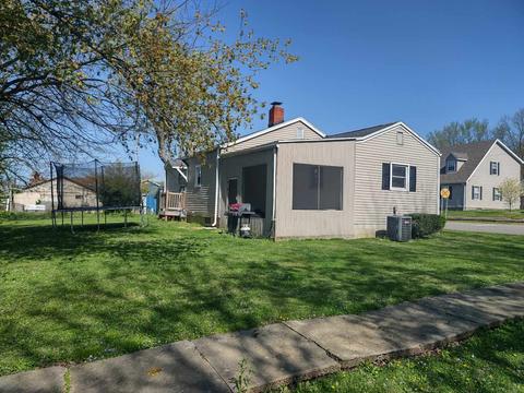 65 E Main St, Elberfeld, IN 47613 photo 3