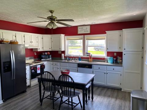 7 Herd Ln, Bedford, IN 47421 photo 4