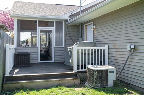 510 N 8th St, Mitchell, IN 47446 photo 5