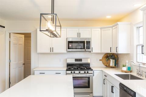 705 E Johnson Rd, South Bend, IN 46614 photo 10