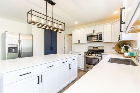 705 E Johnson Rd, South Bend, IN 46614 photo 8