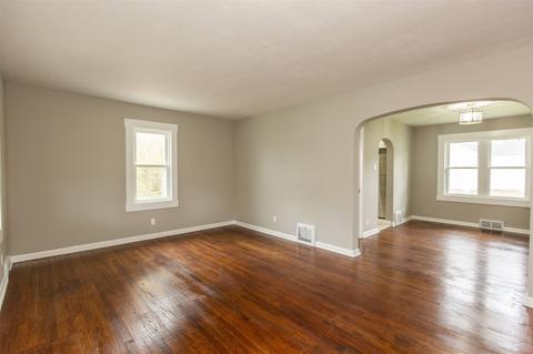 814 Eckman St, South Bend, IN 46614 photo 6