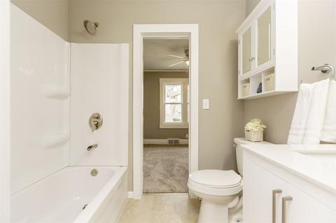 814 Eckman St, South Bend, IN 46614 photo 23