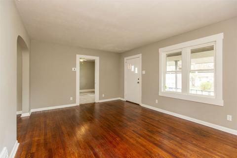814 Eckman St, South Bend, IN 46614 photo 7