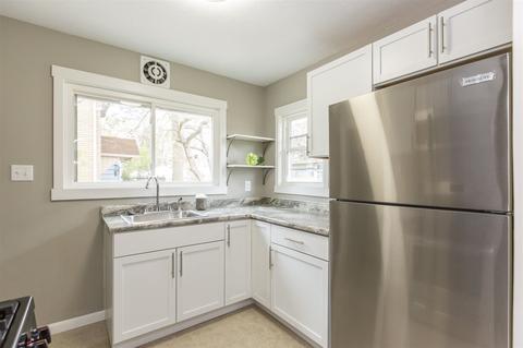 814 Eckman St, South Bend, IN 46614 photo 17
