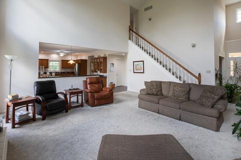 3909 E Stonegate Dr, Bloomington, IN 47401 photo 5