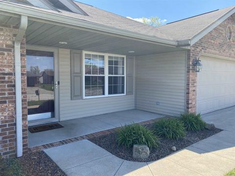 4128 Manor Dr, Jasper, IN 47546 photo 2