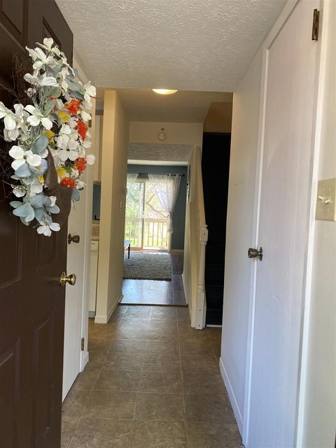 562 E Graham Pl, Bloomington, IN 47401 photo 3