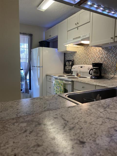 562 E Graham Pl, Bloomington, IN 47401 photo 9