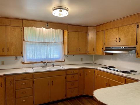 1831 16th St, Bedford, IN 47421 photo 9