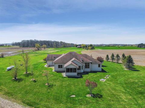 10322 Hamilton Rd, Yoder, IN 46798 photo 3
