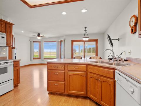10322 Hamilton Rd, Yoder, IN 46798 photo 18