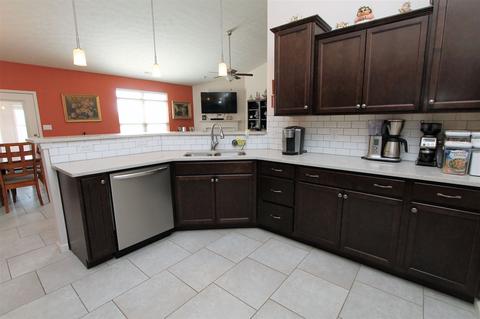 3286 N Jersey Dr, Delphi, IN 46923 photo 9