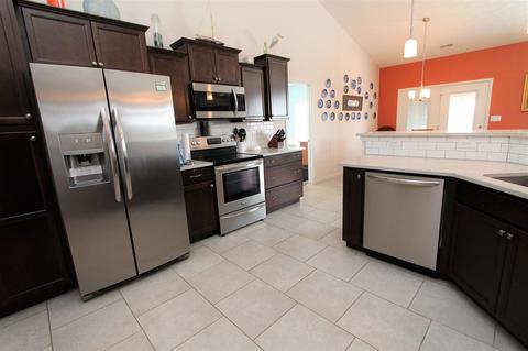 3286 N Jersey Dr, Delphi, IN 46923 photo 6