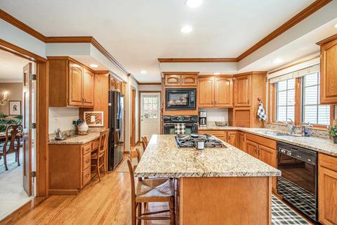 51510 Wetherington Ct, Granger, IN 46530 photo 9