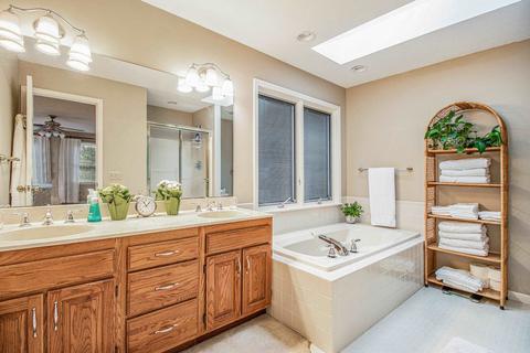51510 Wetherington Ct, Granger, IN 46530 photo 17