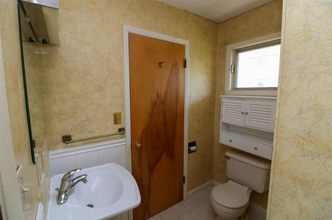 210 E Bartlett St, South Bend, IN 46601 photo 23