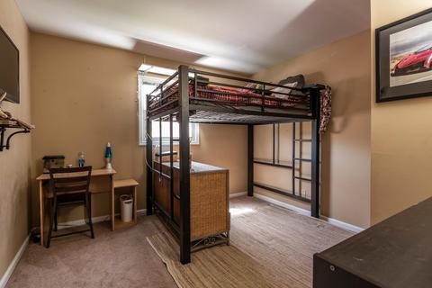 2109 E Wimbleton Ln, Bloomington, IN 47401 photo 17