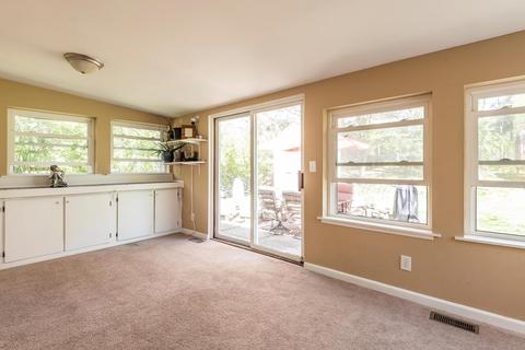 2109 E Wimbleton Ln, Bloomington, IN 47401 photo 13