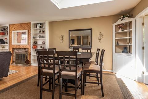 2109 E Wimbleton Ln, Bloomington, IN 47401 photo 9
