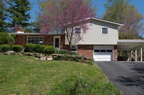 2109 E Wimbleton Ln, Bloomington, IN 47401 photo 1