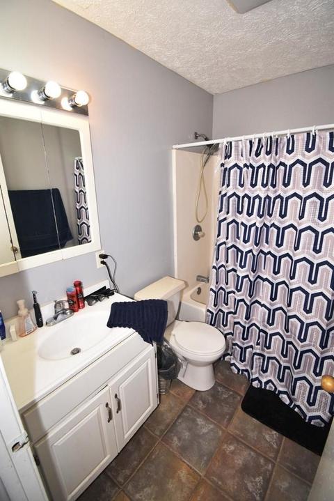 701 Outer Dr, Frankfort, IN 46041 photo 17