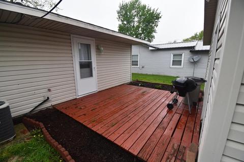 701 Outer Dr, Frankfort, IN 46041 photo 7