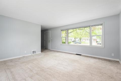 3203 W Devon Rd, Muncie, IN 47304 photo 4