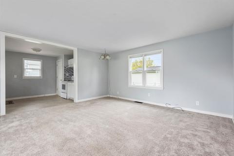 3203 W Devon Rd, Muncie, IN 47304 photo 6